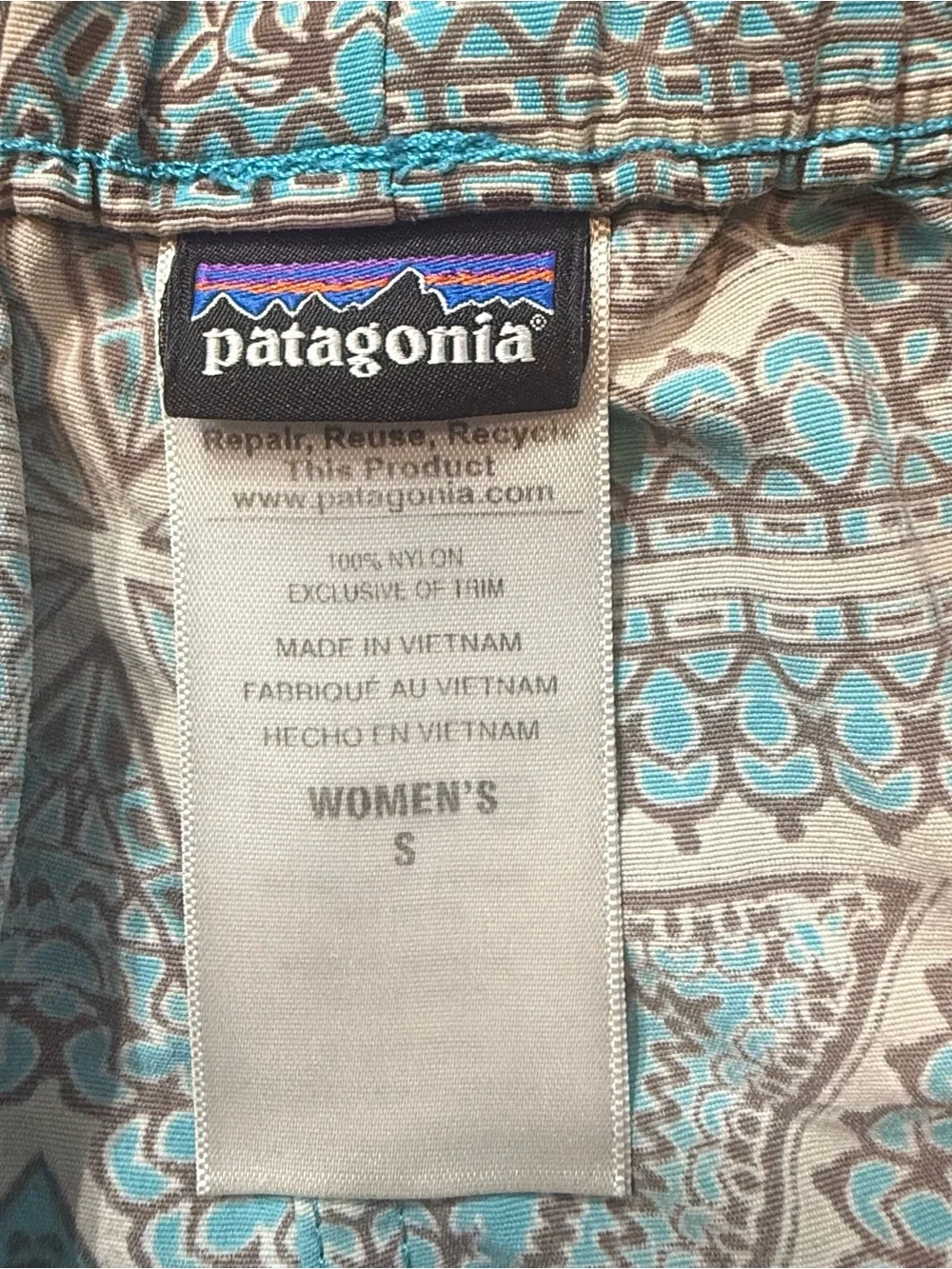 Patagonia Women’s Surf Trunks Board Shorts Teal Print Small